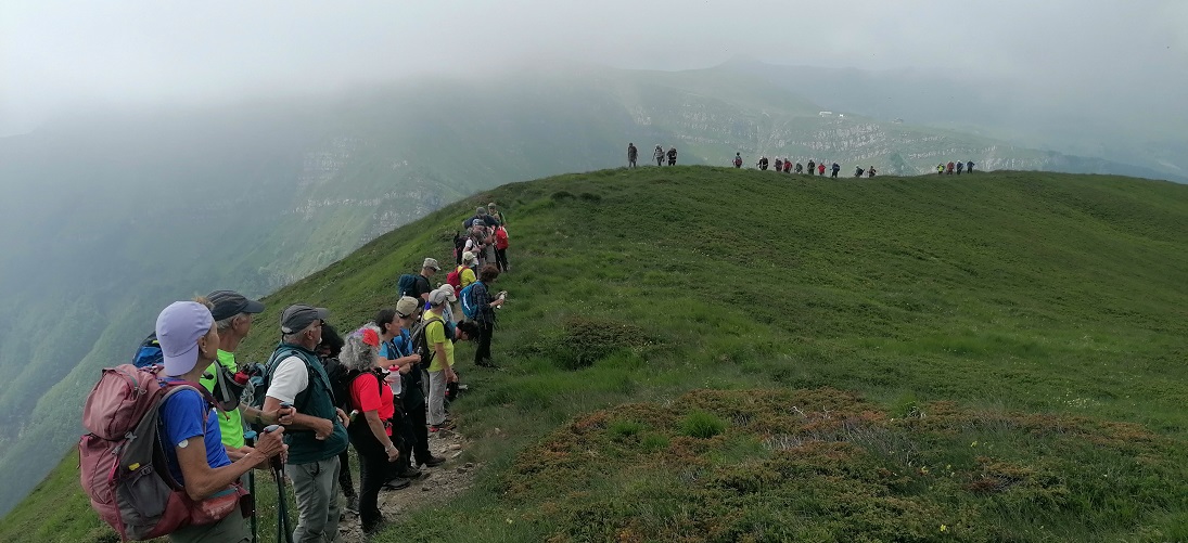 12 giugno sul crinale salendo La Nuda 1895 m